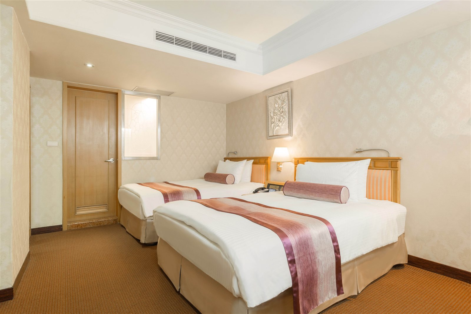 Cosmos Hotel Taipei